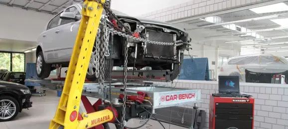 Christoph Barnewold Lackier- und Karosseriefachbetrieb