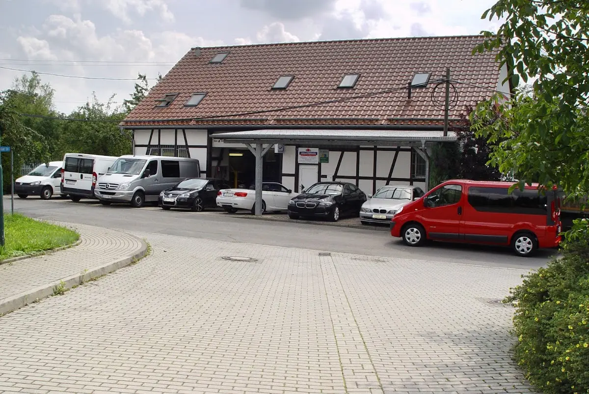 Kfz- & Karosseriefachbetrieb Hellermann